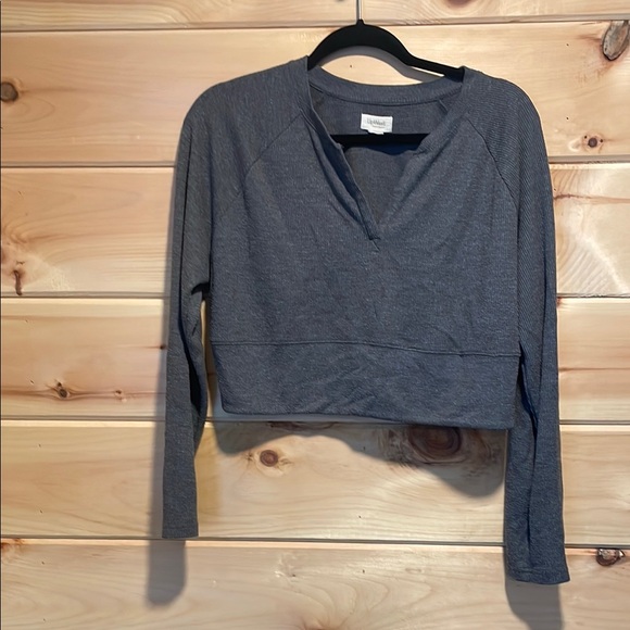 2/$25 Women's Gray Long Sleeve Top - Picture 1 of 1